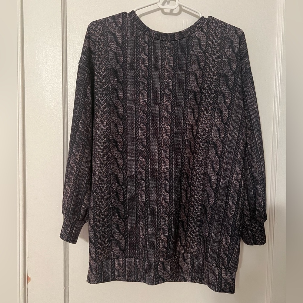 Lightweight sweater